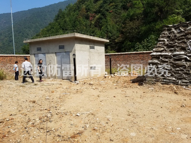 清遠(yuǎn)市連南縣大麥山黃蓮老北號鐵礦炸藥庫、雷管庫防雷工程 (7).jpg